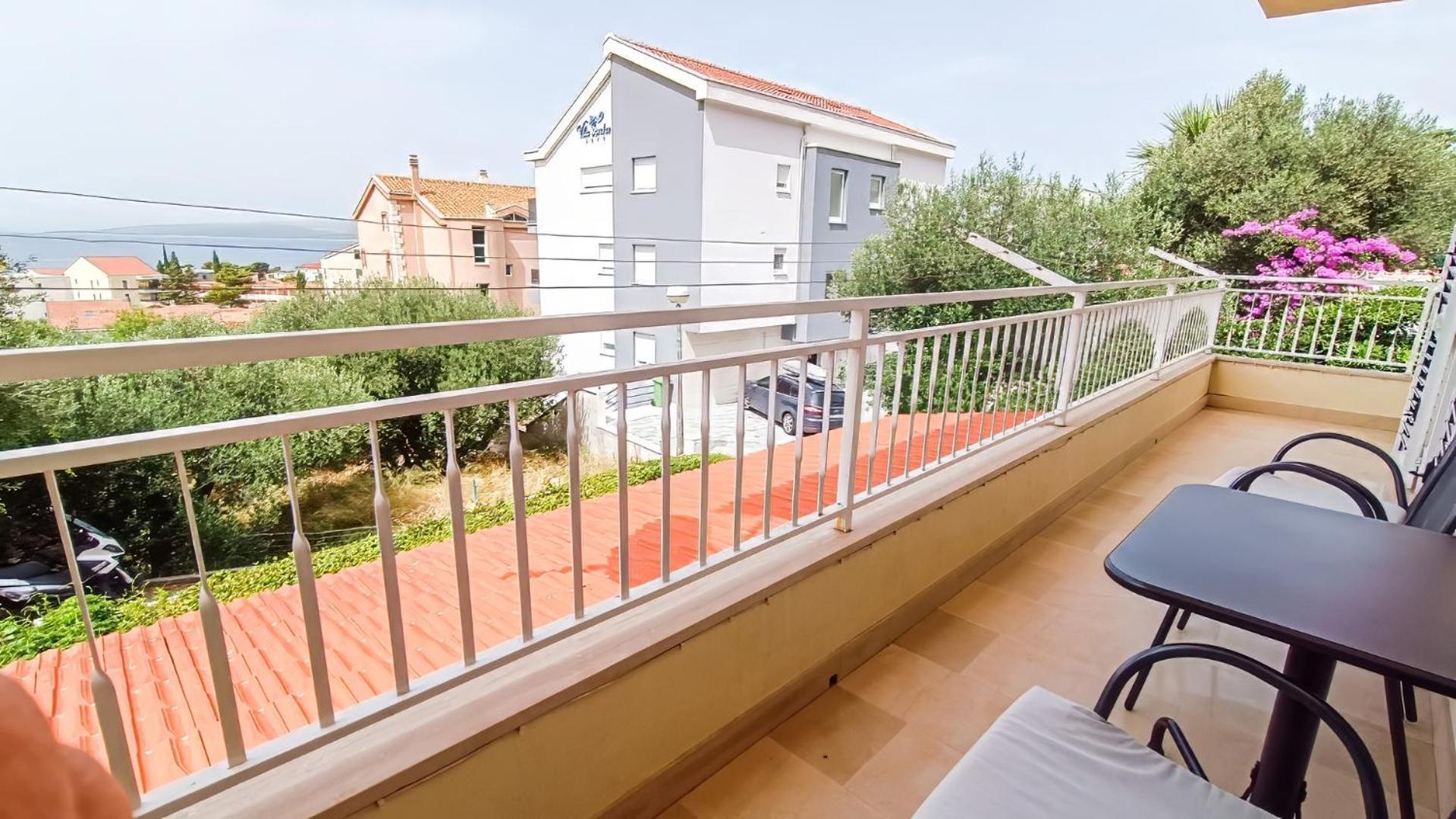 Apartment Huanita Promajna Exteriér fotografie