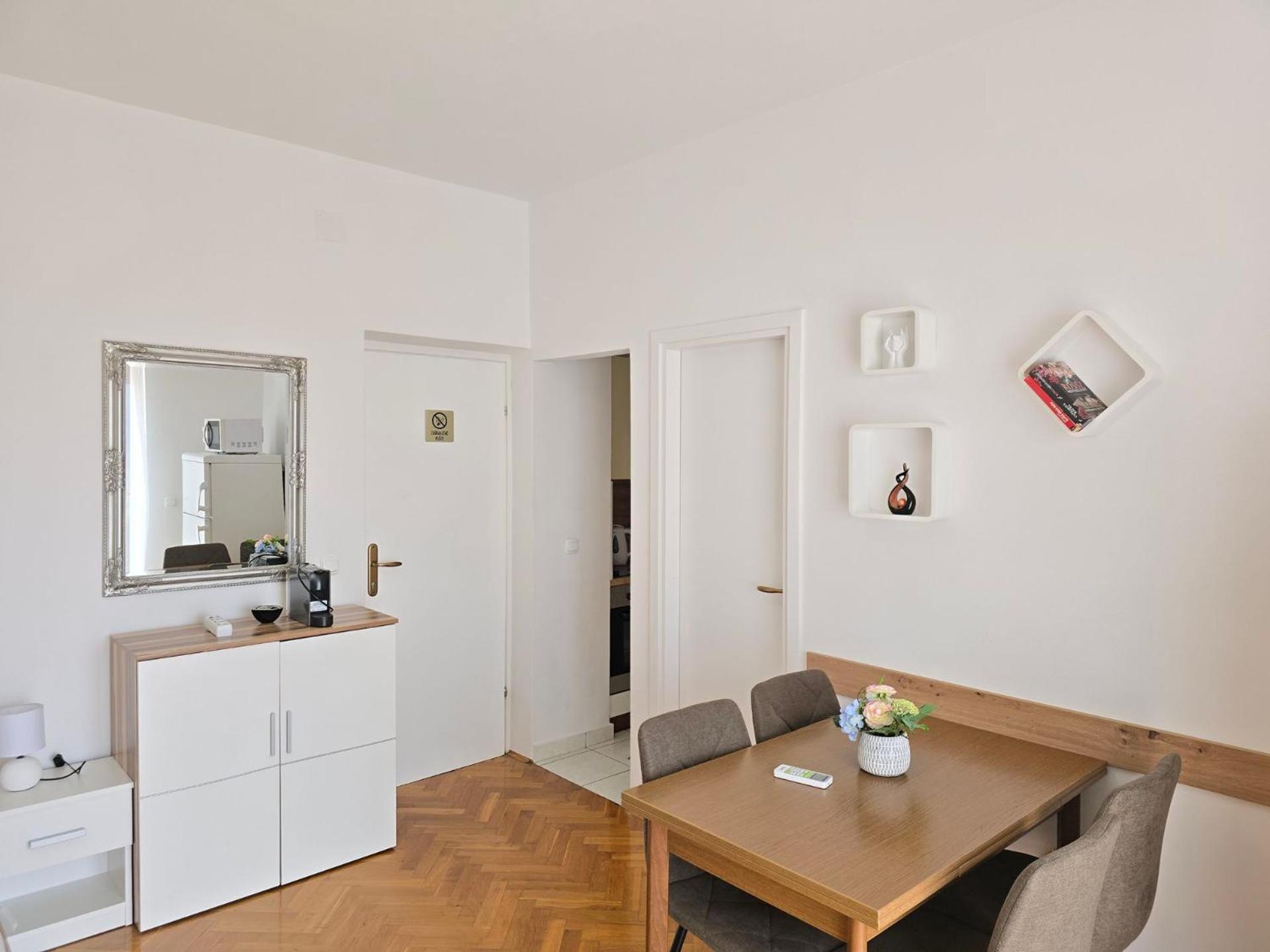 Apartment Huanita Promajna Exteriér fotografie